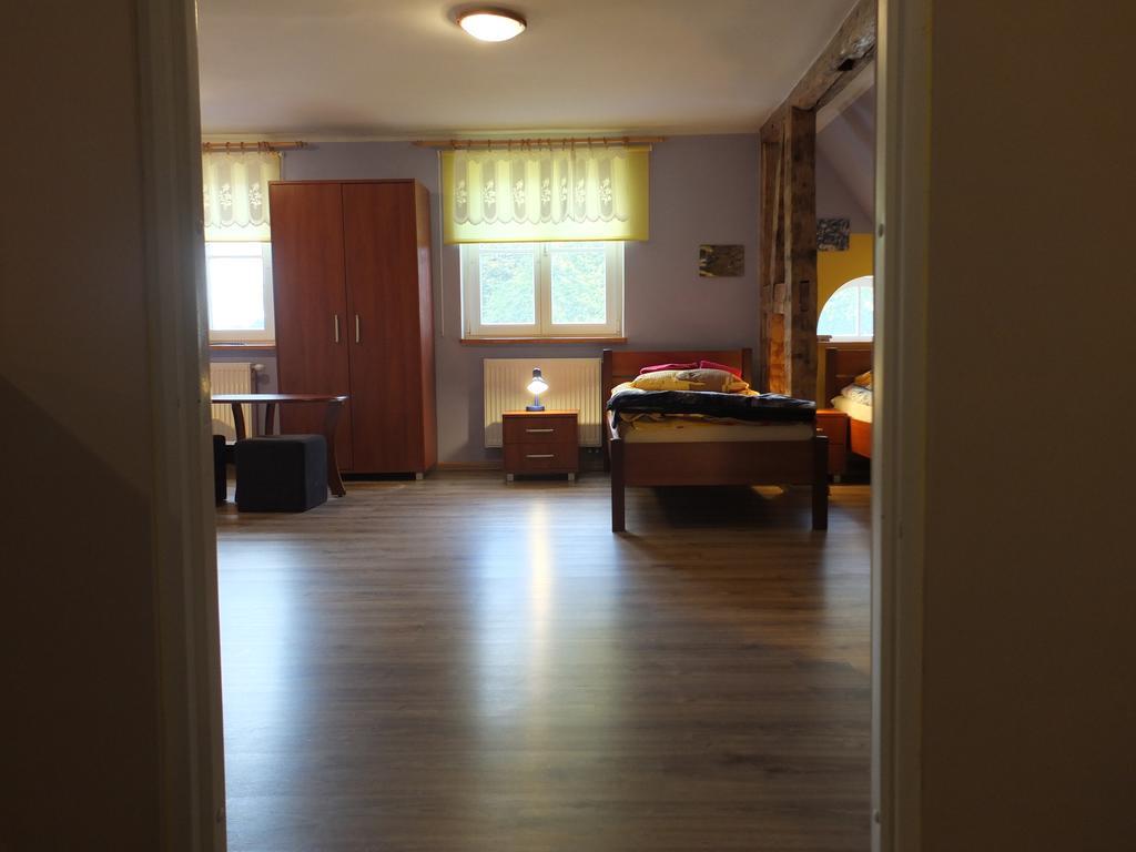 Dwor Klewiny Villa Eksteriør bilde